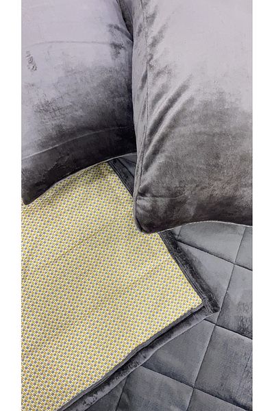 sutra Double Sided Quilt - Bedspread Set