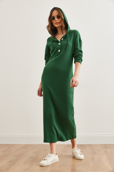 Olalook Kadın Yeşil Düğmeli Kapşonlu Oversize Fitilli Maxi Elbise ELB-19002319