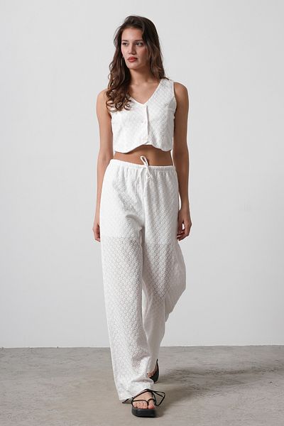 Trendyol Collection Pantaloni albi cu șireturi Brode cu tăietură dreaptă/dreaptă TWOSS25PL00044