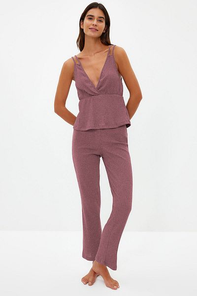 Trendyol Collection Gestrickter Pyjama-Anzug mit Kordelzug in Dusty Rose THMSS21PT0125