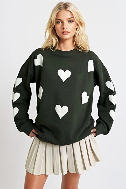 Trend Alaçatı Stili Ořechově zelená oversize dámská mikina s potiskem srdce - Crew Neck, 2 vlákna Alc-X13314