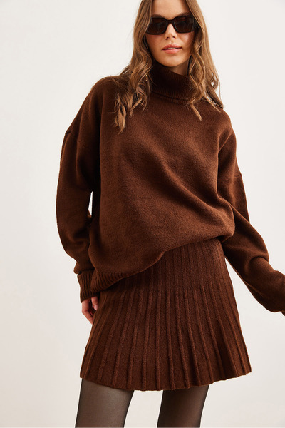 Olalook Гіркий кавовий трикотажний светр і міні-спідниця - TKM-19000260