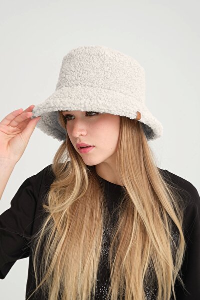 robanu Tarz Sahibi Kuzu Yünü Kova Şapka | Beyaz Renk Kuzu Kova Şapka