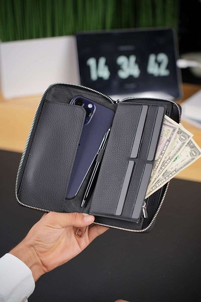WATCHOFROYAL Justo Black Phone Wallet