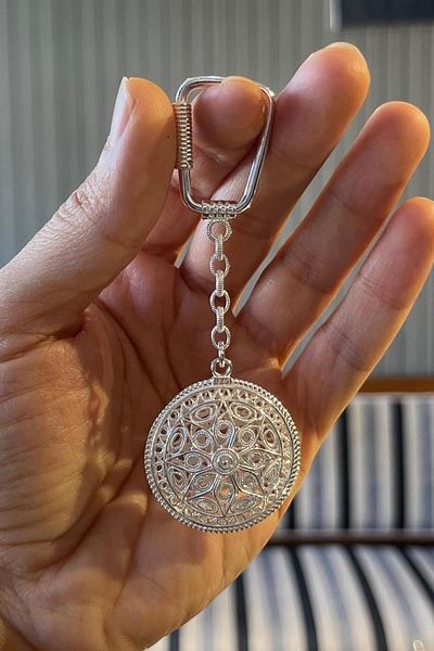 dergah tesbih White House Silver Motif Filigree Keychain