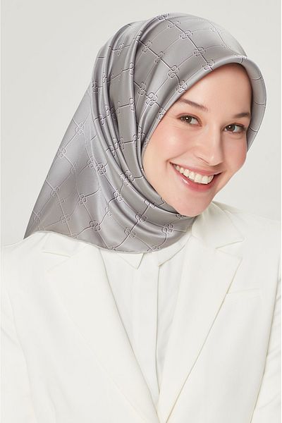 Armine Sura Saf Ipek Nostalji Eşarp