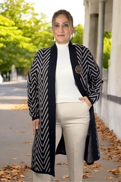 yagmurberen China Patterned Broch Detailed Long Sleeve Shal Collar Large Size Knitting Cardigan