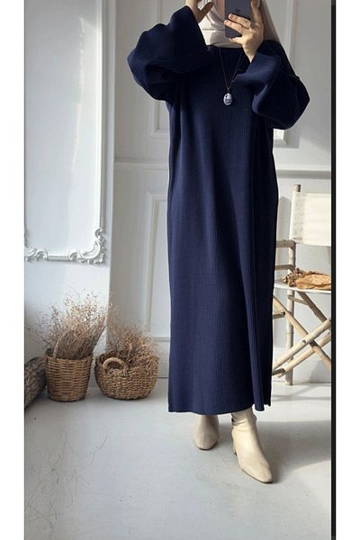 Vaniza Lace-Up Long Crew Neck Knitwear Dress