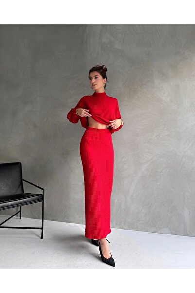 Badiva Fashion Dokulu Yırtmaç Detaylı Etek Ve Bluz 2'Lİ Takım