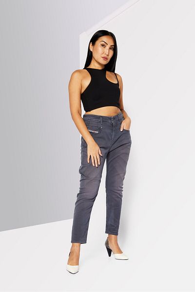 Diesel Women Boyfriend Fit Plain Stretchable Denim Jeans, Dark Grey