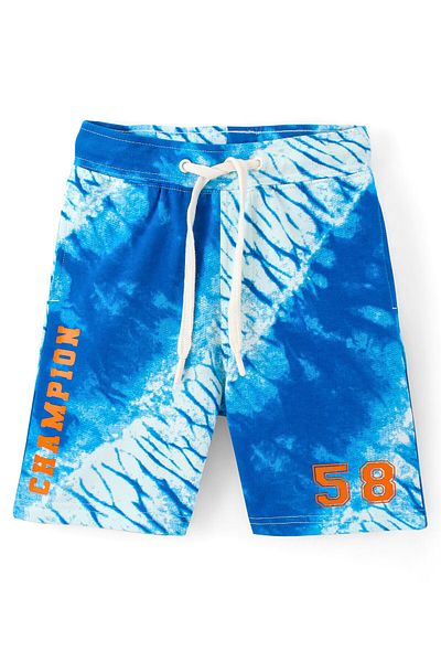 Pine kids شورت Pine Kids بطول الركبة من قماش قطني 100% مطبوع عليه Champion & Tie Dye - أبيض وأزرق