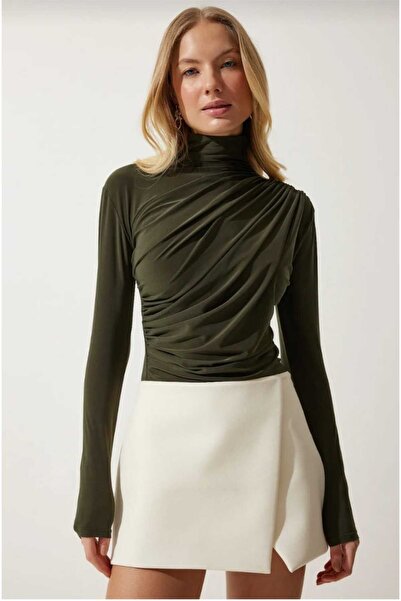 Zelse بلوزة ساندي بياقة واقفة مع تفاصيل مجمعة