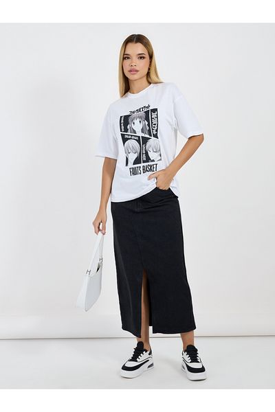 Styli Graphic Print Round Neck Oversized T-shirt