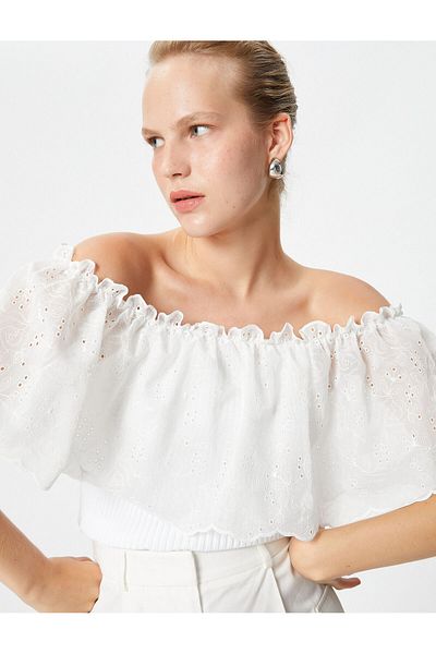 Koton Schulterfreie Bluse mit Madonna-Ausschnitt – Rüschen und geripptem Scallop-Detail