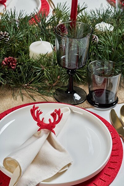 Genel Markalar 6'lı Kırmızı Keçe Dekoratif Yılbaşı Sofra Sunum Peçete Halkası Peçete Yüzüğü