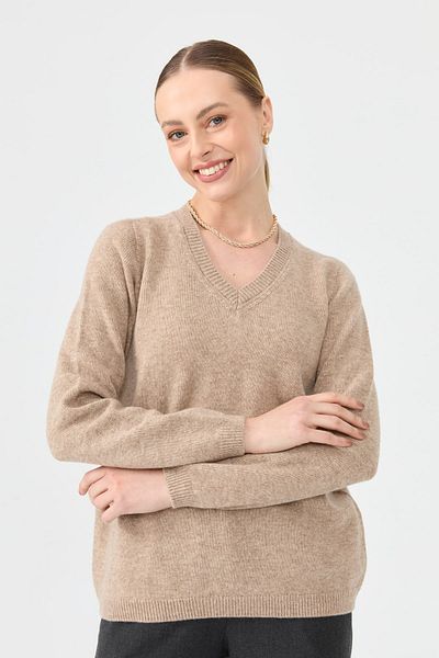 Desen Triko Pulover Bej cu decolteu în V - Model clasic de lână pentru femei