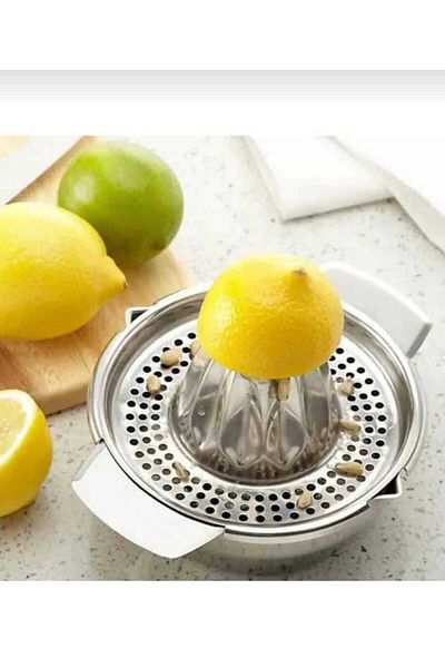 AURA Lemon and Citrus Juicer in Stainless Steel