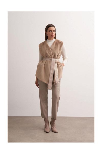 FUSHYA Asymmetrical Cut Plush Vest with Leather Belt