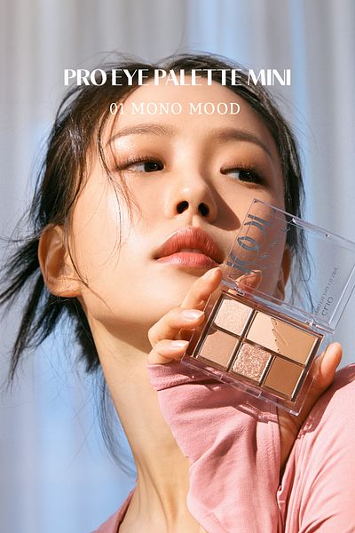 CLIO Clio Pro Eye Palette Mini - Eye-Catching in Colors, Intense Pigmented (01 Mono Mood)