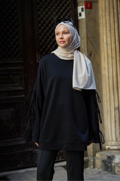 LOCCO Μαύρο τουνίκ - Γυναικείο μανίκι με λεπτομέρεια με δαντέλα