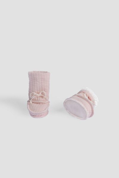 Little Gusto حذاء أطفال وردي مبطن من Wellsoft