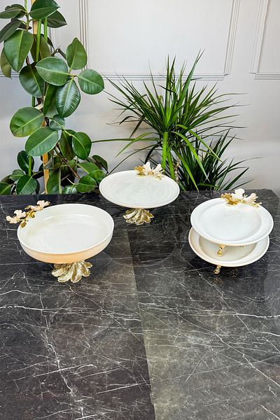 MAY HOME طقم عرض من البورسلين على شكل فراشة من عرق اللؤلؤ بأرجل معدنية - عرض طعام للسلطة بأرجل كاند