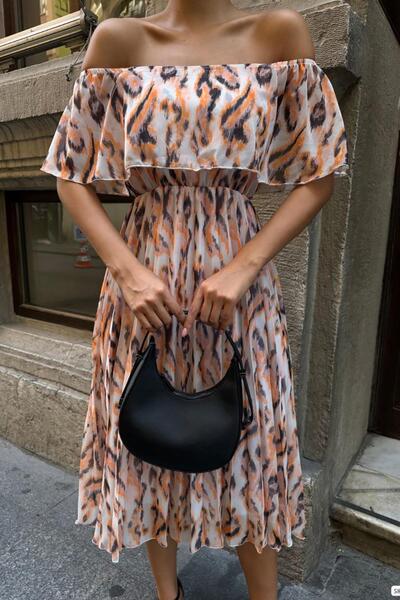 Deafox Madonna Collar Mink Patterned Pleated Chiffon Dress