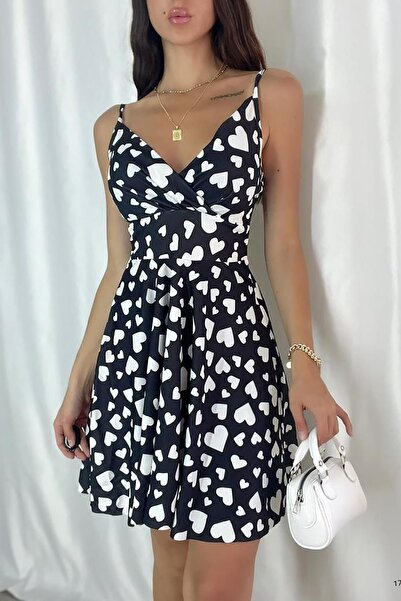 Deafox Rochie evazată din țesătură creponată cu model de inimă cu bretele subțiri negre