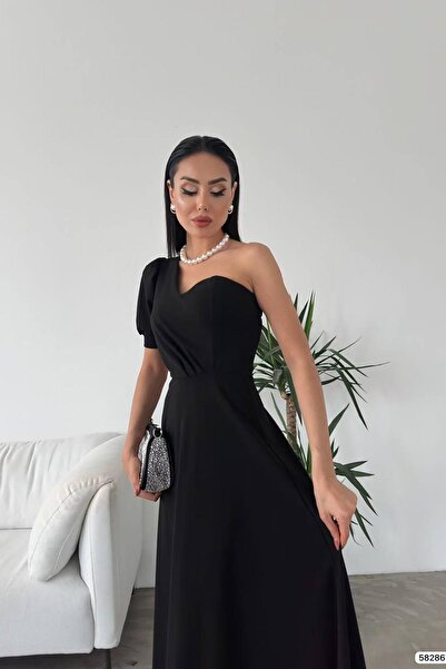Deafox Black Heart Collar Half Sleeve Crepe Fabric Maxi Length Dress