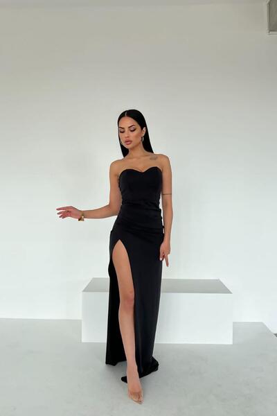 Deafox Detailní potápěčské šaty s límcem s černým srdcem a hlubokým rozparkem