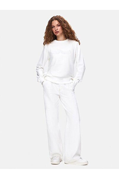 Ltb سويت شيرت بياقة دائرية وأكمام طويلة باللون البيج