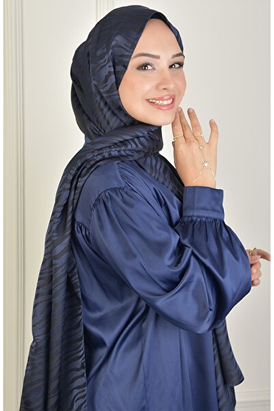 Touch شال بنمط حمار وحشي جاكار