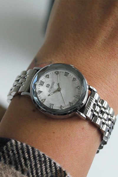 Homies Hm25527S01-1 Women's Watch with Steel Band