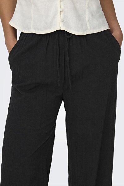 ONLY ШОРТІ З БАВОВНИ ONLTIZANA WVN 15319090 ЧОРНИЙ