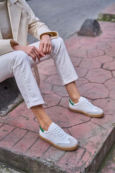 Madamra Weiß-grüne Sportschuhe mit Logo für Damen