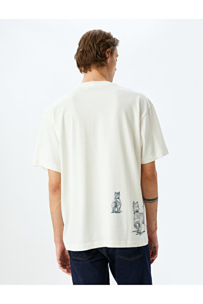 Koton Bisiklet Yaka Kısa Kollu Pamuklu Tok Kumaş Oversize Baskılı Tişört