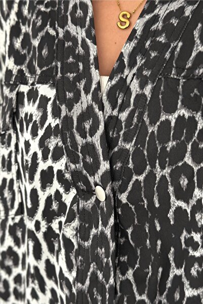 FEMELLE Дамско черно-бяло леопардово яке със стандартен размер, трикотаж, детайлен дизайн и голям размер