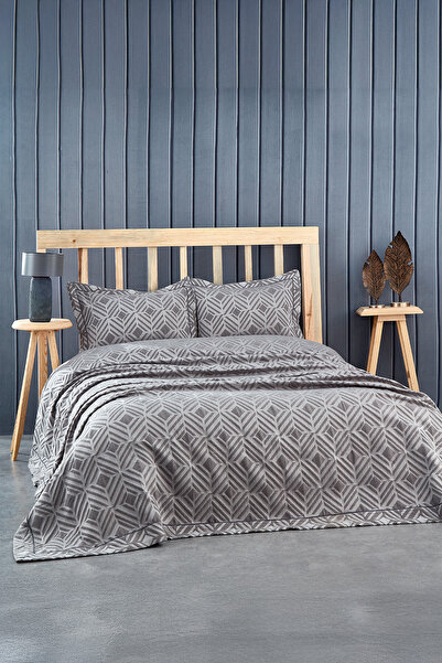 Nazik Home Malta Modern Desenli Çift Kişilik Yatak Örtüsü