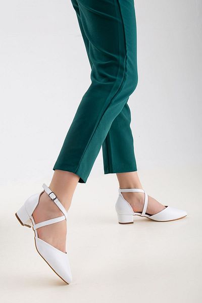 MaskButik Vanessa Low Heeled Shoes White