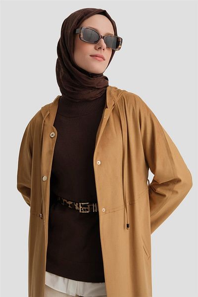 Armine Camel Suede Wear - Cut Detail, 24K5606 Model
