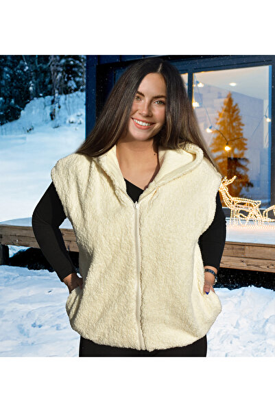 Özgüner Oyuncak Pabtex's Coolest Touch in Winter: Plush Vest and Hat Combination