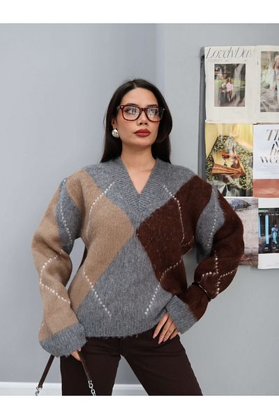 ESRAHELVACI Anthracite V-Neck Diamond Pattern Sweater