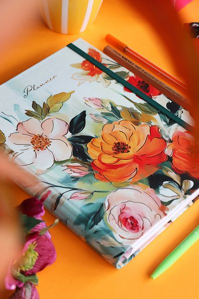 Victoria's Journals Планер Secret Spiral Unlimited 17x24 см