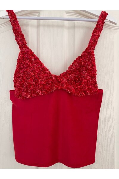 scyllastore Kadın Özel Tasarım Kırmızı Kadife İşlemeli  Esnek Fit Bluz