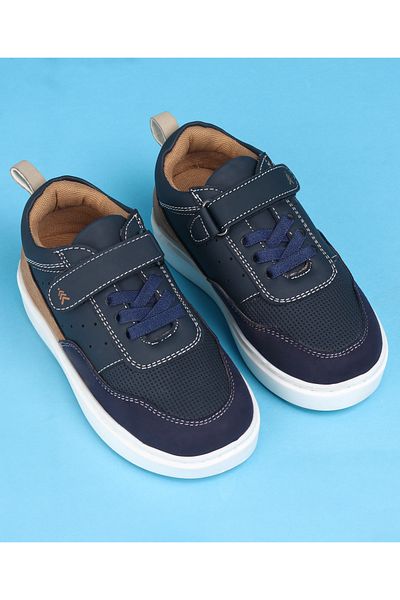 Pine kids حذاء كاجوال بإغلاق فيلكرو - أزرق داكن