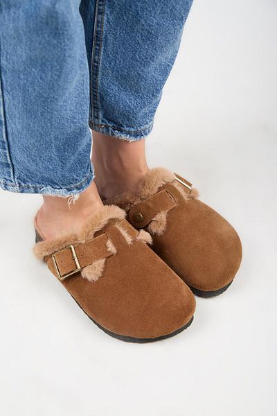 Manijero {Zeta 2 Fur) Women's Genuine Leather Belted Buckle Sabo Tan Slippers
