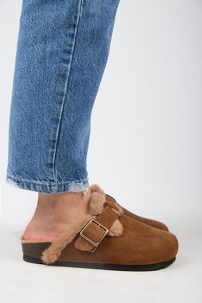 Manijero {Zeta 2 Fur) Women's Genuine Leather Belted Buckle Sabo Tan Slippers