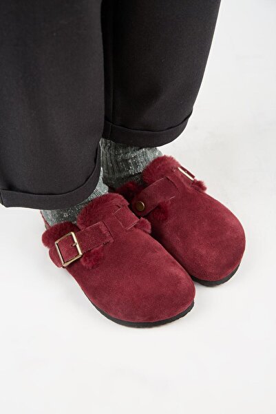 Manijero {Zeta 2 Furry) Women's Genuine Leather Belted Buckle Sabo Burgundy Slippers