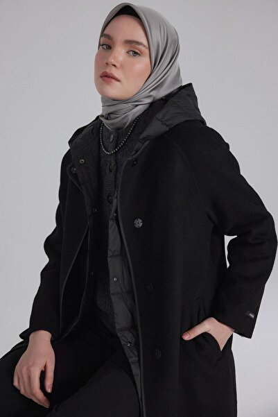 Tuğba Kaz Tüyü Yelekli Yün Kaban - Siyah