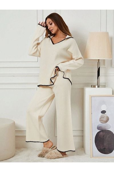 miratriko Sweater and Contra Stitched Trousers Set